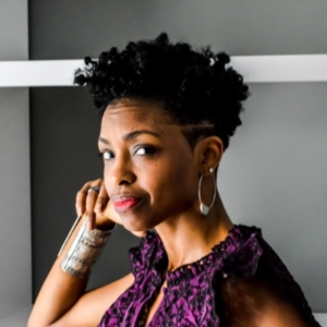 Kynia Starkey has signed a book deal with Smart Hustle Agency & Publishing