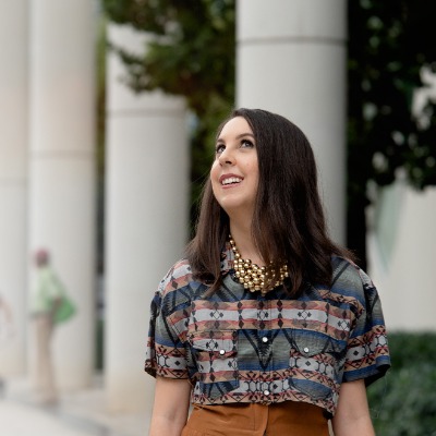 Amanda Abella, Founder, and CEO of Make Money Your Honey, Interviewed on Influential Entrepreneurs Podcast