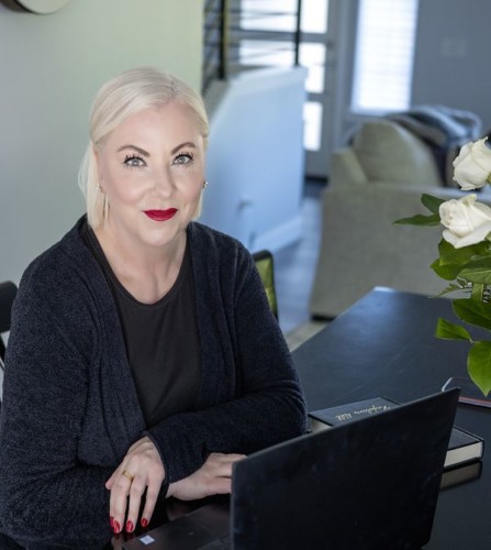 Energy Healer, Transformation & High-Performance Coach Monica Ward, Launches Her New Program ‘Thinking Into Results’ by Proctor Gallagher Institute.